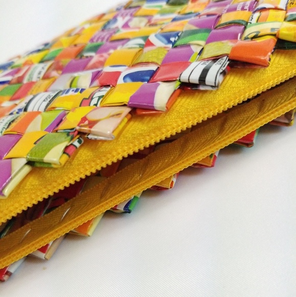 Coolest "Wrapper" print purse/clutch!! - Picture 2 of 4